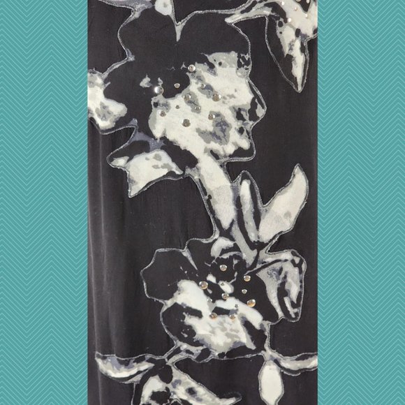 Dolce Bella Black & White Floral Sequin Midi Shift Dress - Picture 2 of 5